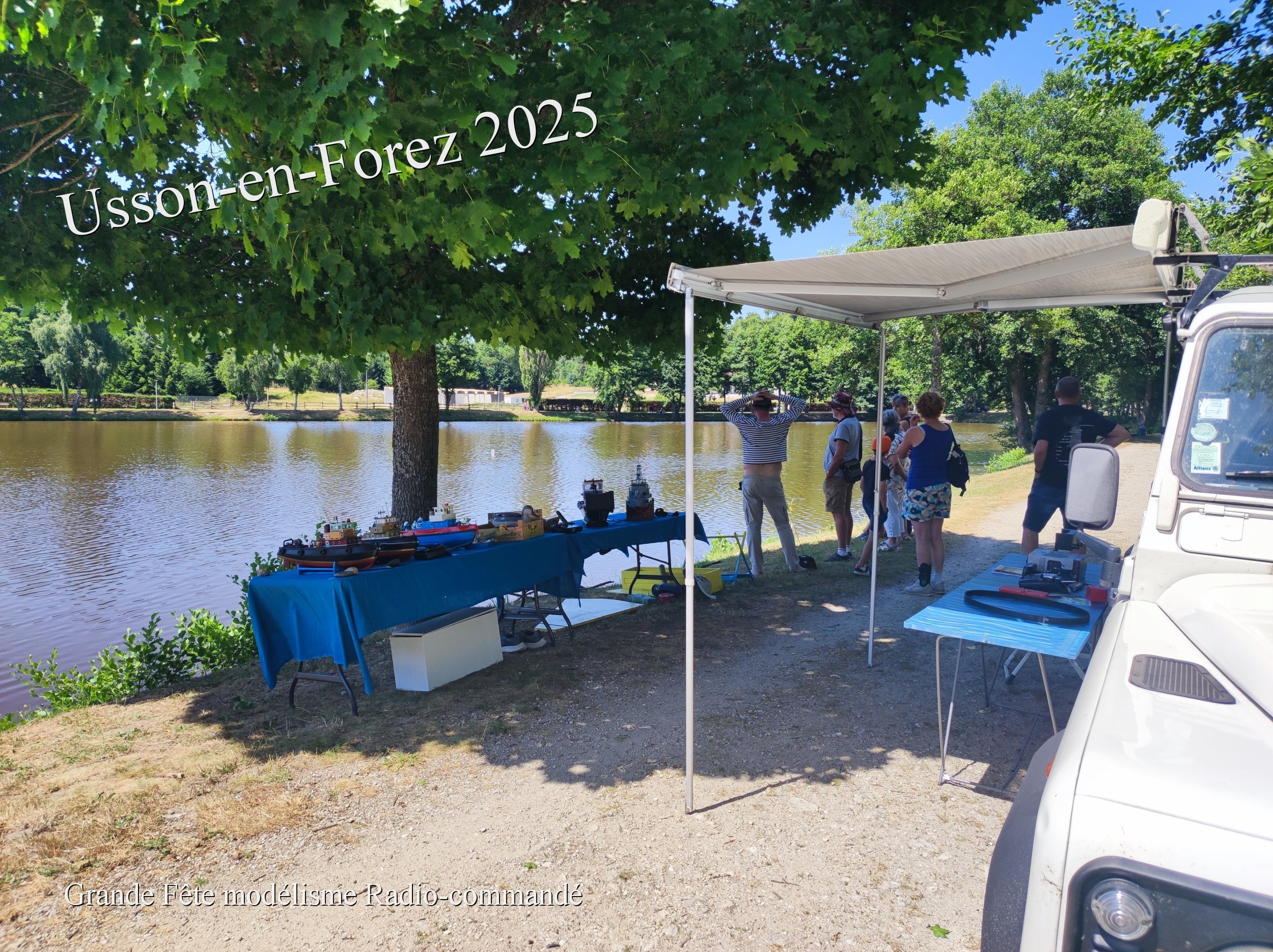 01 - Navires sur plan d'eau 1.jpg